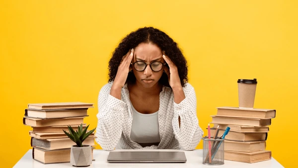 Person observing difficulty with concentration